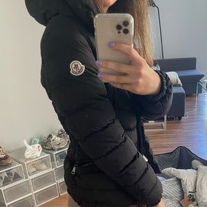Moncler Avoce Short Down Jacket in Black